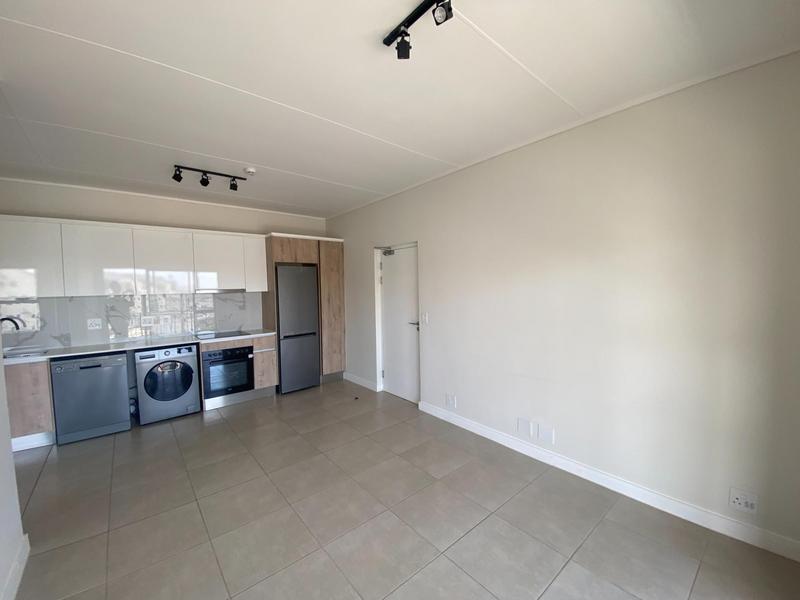 To Let 1 Bedroom Property for Rent in Richwood Western Cape